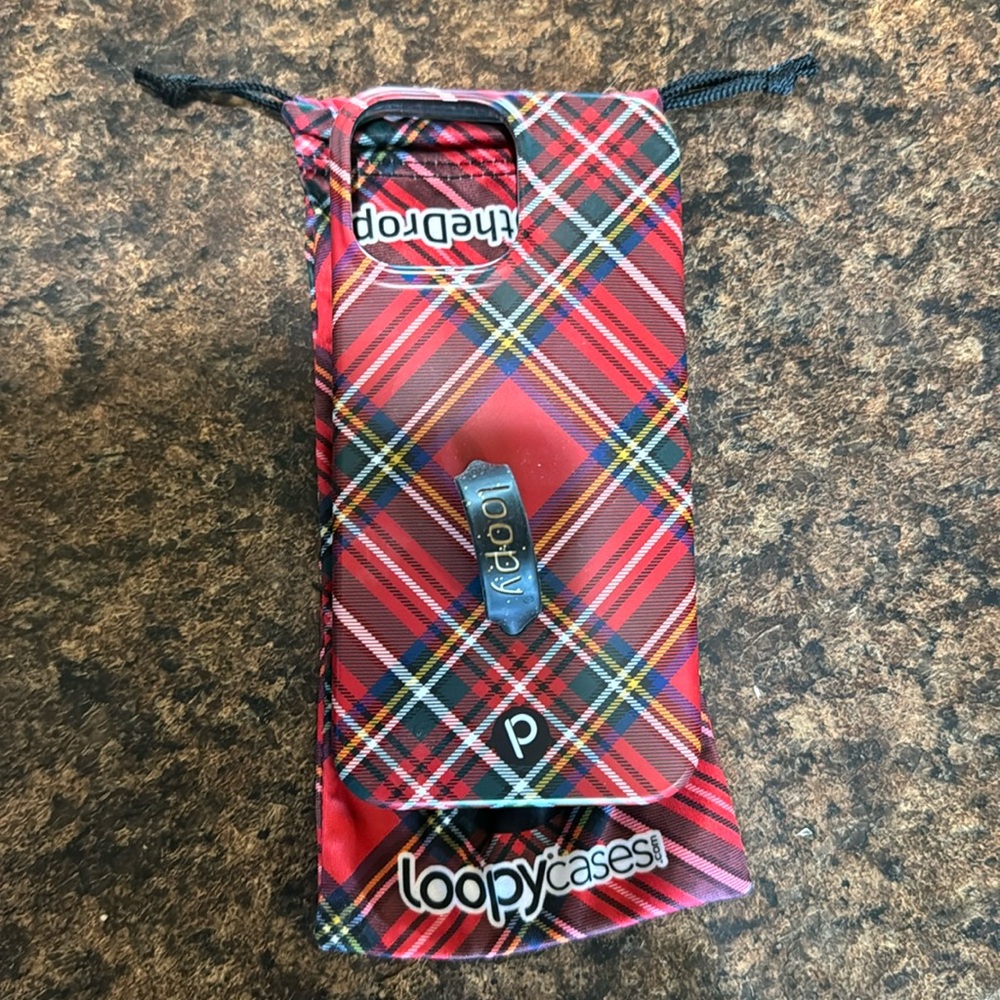 13 Apple Pro Max loopy case. Plaid. Used but very good condition